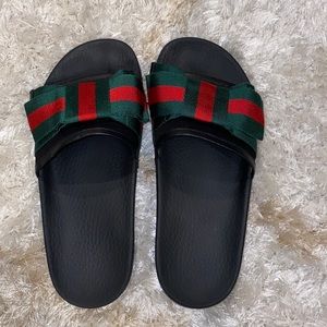 Women’s Gucci web bow slides